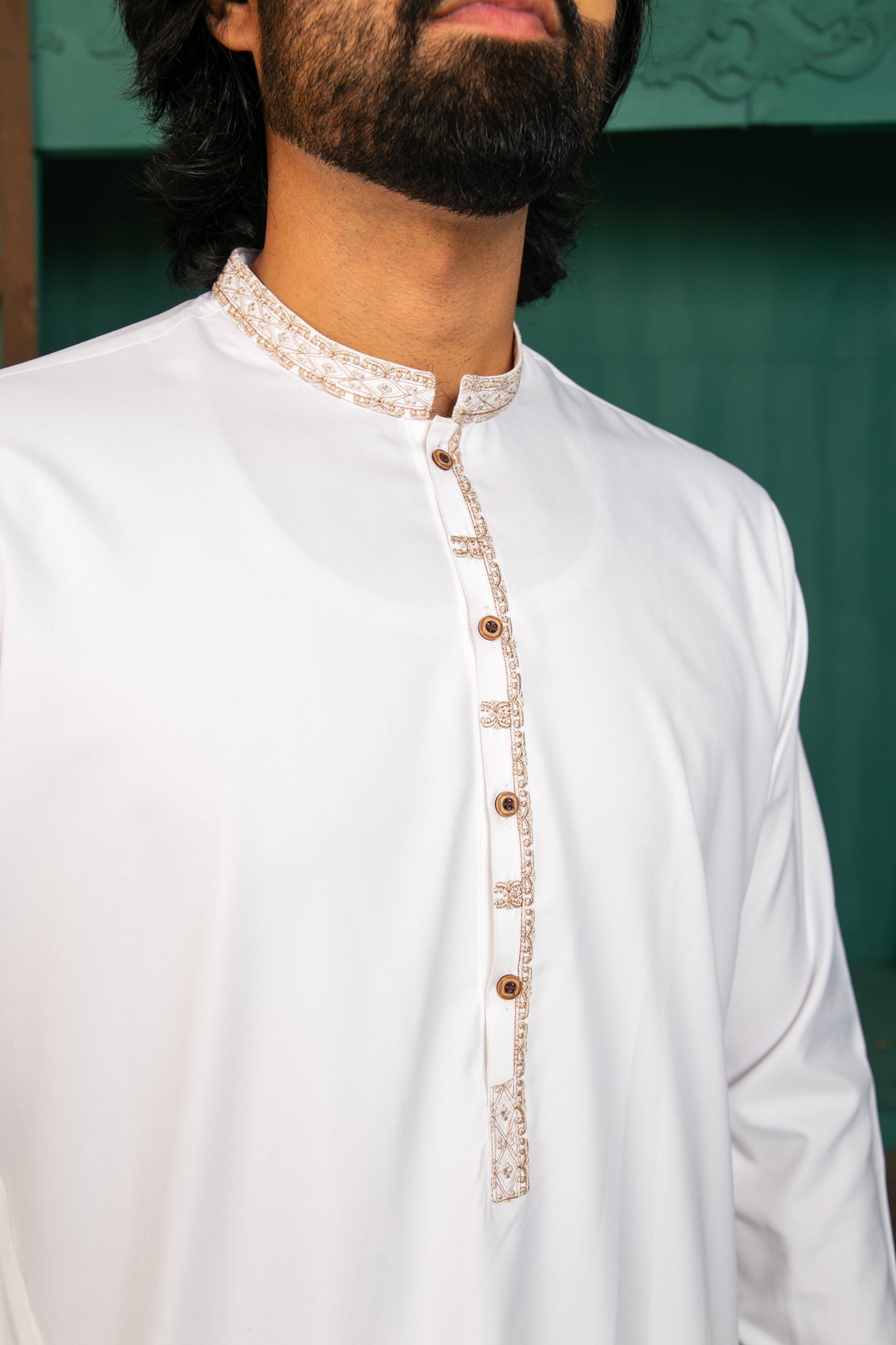 Off-White Kurta Pajama with Thread Embroidered Collar Patti